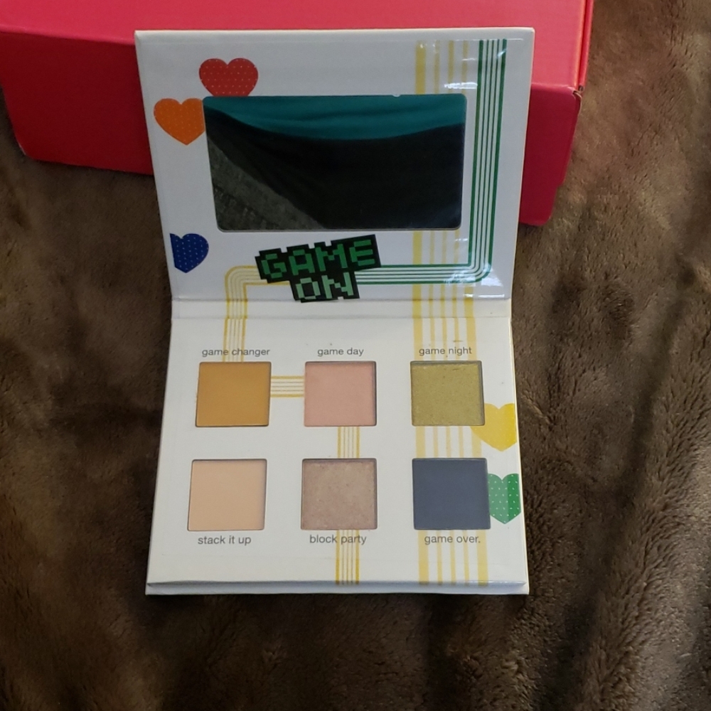 Tetris by Ipsy Eyeshadow Palette NIB